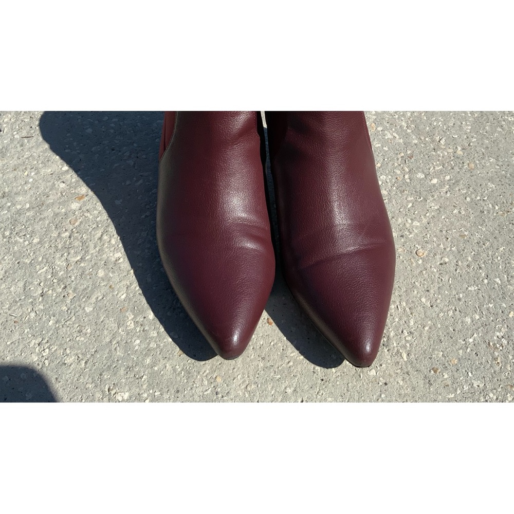 Easy Street Saint Low Cut Boot in Burgundy